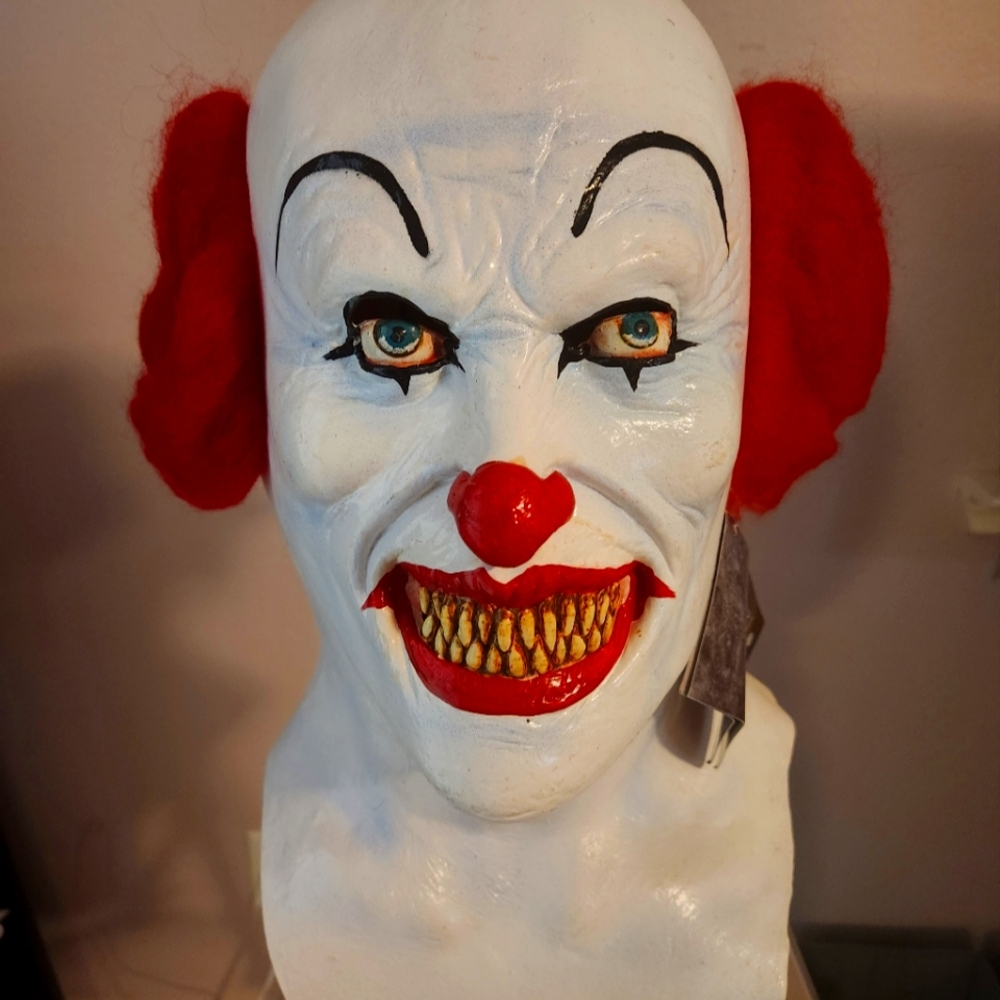 Scary Clown Mask